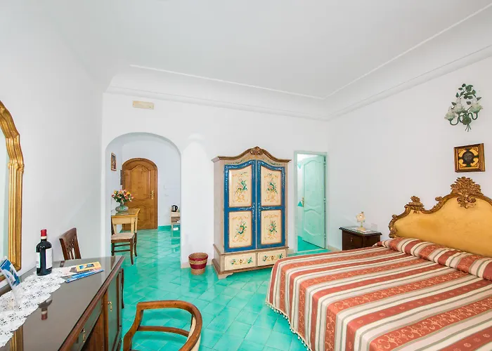 洛萨德温提酒店 3*