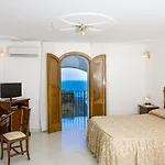 La Rosa Dei Venti Aparthotel Positano