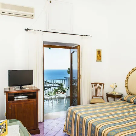 La Rosa Dei Venti Aparthotel 3*
