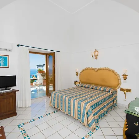 Aparthotel La Rosa Dei Venti 4*