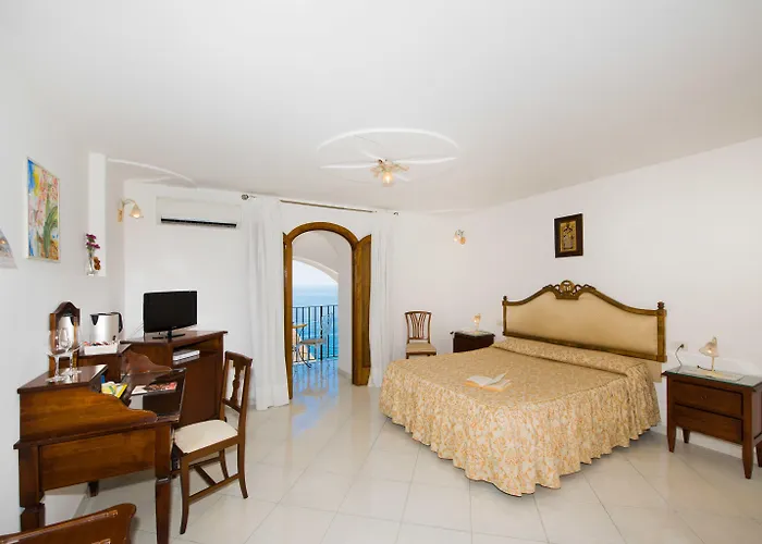 Apartahotel La Rosa Dei Venti